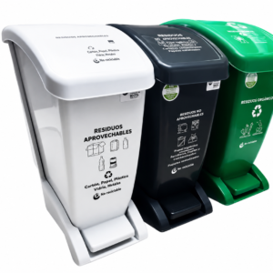 SET DE 3 PAPELERAS PEDAL 30 Ltrs Colplast